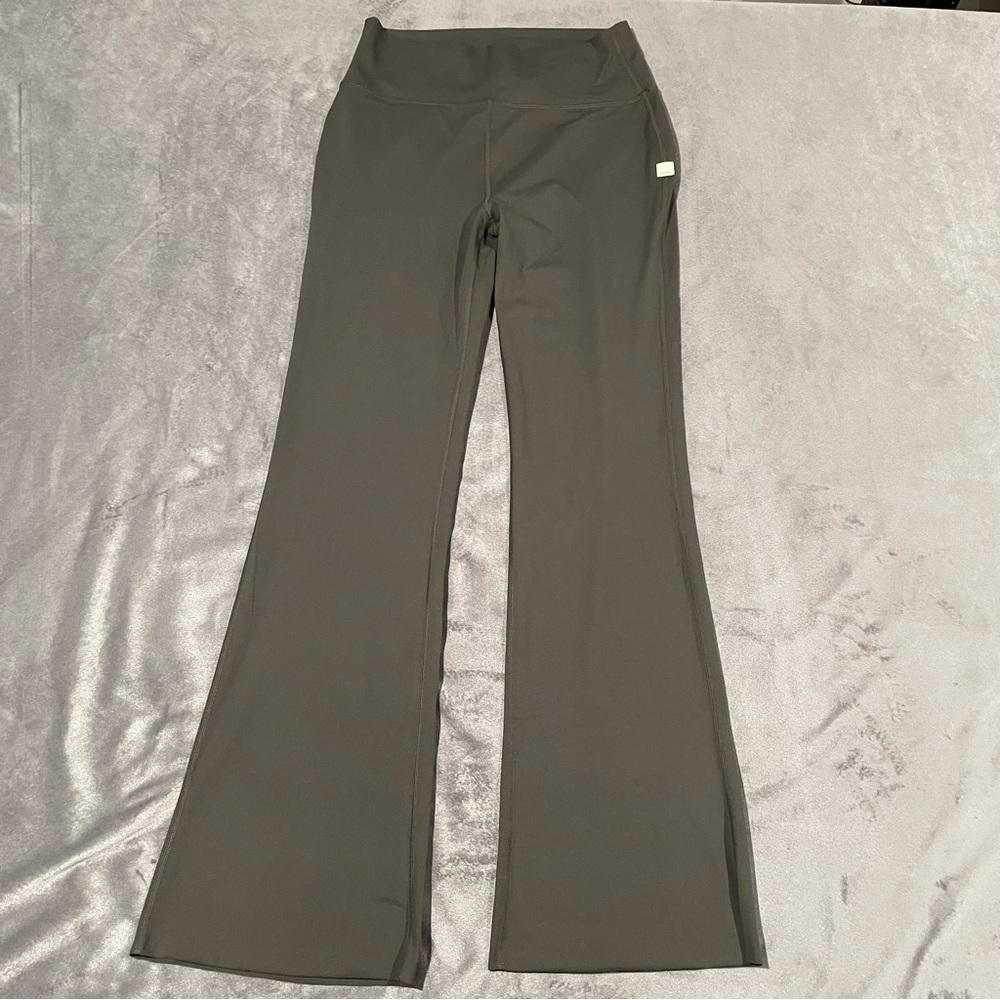 Vuori Women's Green Pants